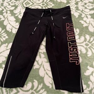 Nike cropped leggings
